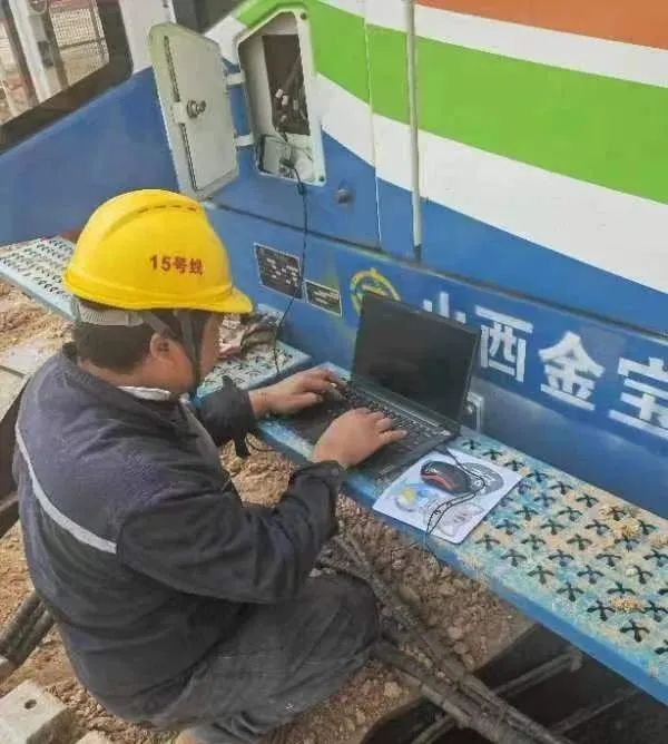 “五一他們依然在崗，服務很周到，我們很安心。”