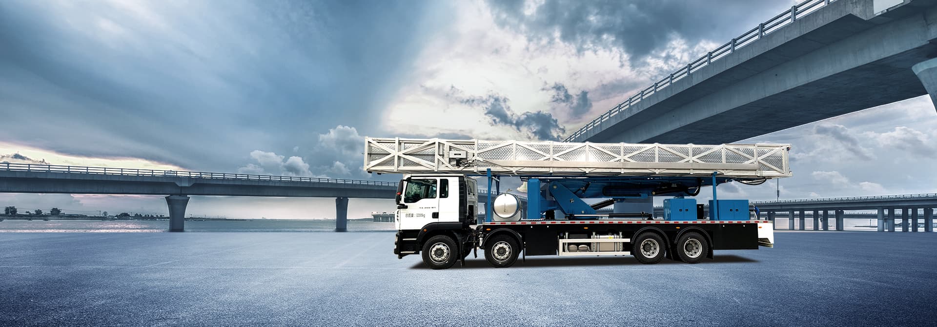 重汽霸王款4橋24米(2節平臺)